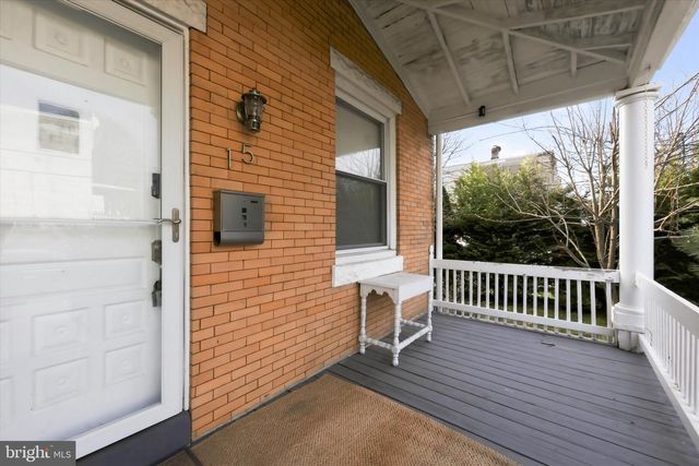 15 S FRONT ST, Darby, PA 19023