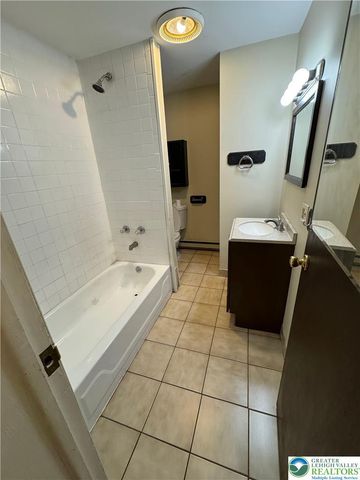 228 Northampton Street 3, Easton, PA 18042