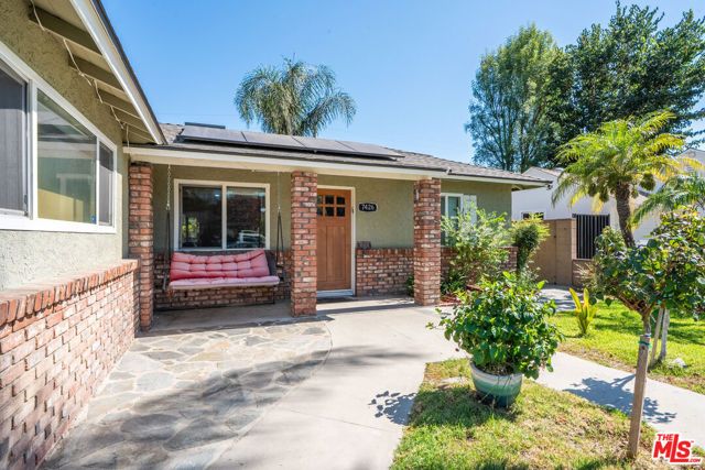 7426 Caldus Avenue, Los Angeles, CA 91406
