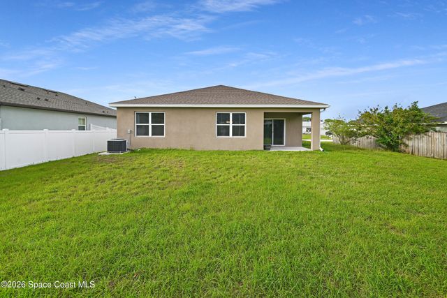 1574 Heartwellville Street NW, Palm Bay, FL 32907