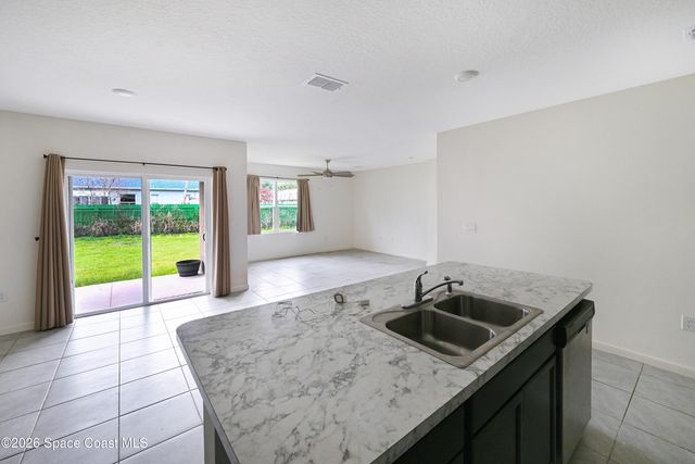 1574 Heartwellville Street NW, Palm Bay, FL 32907