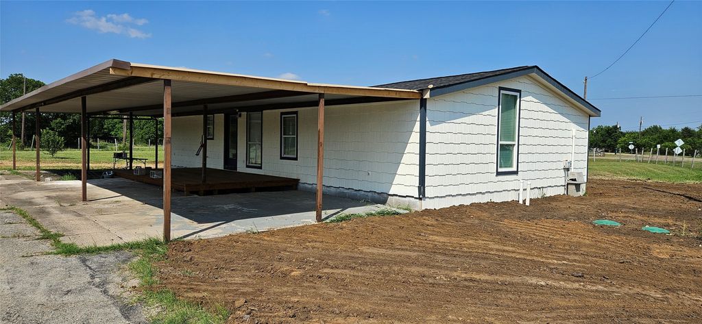 7105 Starling Street, Joshua, TX 76058