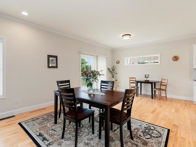 181 Sommerfield Avenue, South Burlington, VT 05403