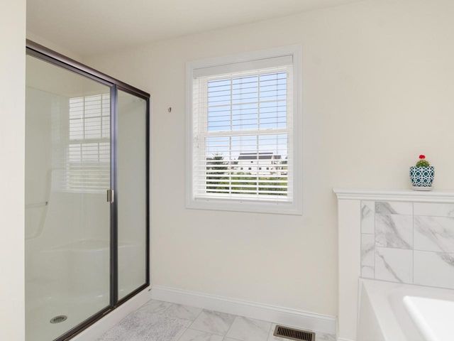 181 Sommerfield Avenue, South Burlington, VT 05403