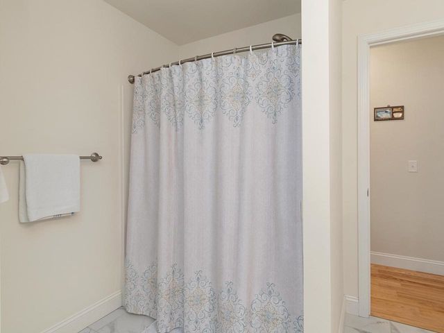 181 Sommerfield Avenue, South Burlington, VT 05403