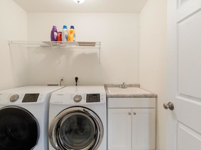 181 Sommerfield Avenue, South Burlington, VT 05403