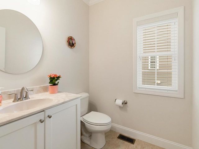 181 Sommerfield Avenue, South Burlington, VT 05403