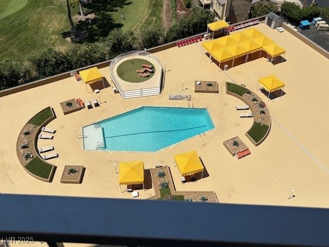 3111 Bel Air Drive 17E, Las Vegas, NV 89109