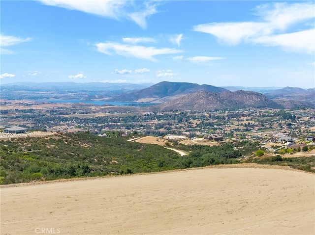 39767 Esplendida Way, Temecula, CA 92592