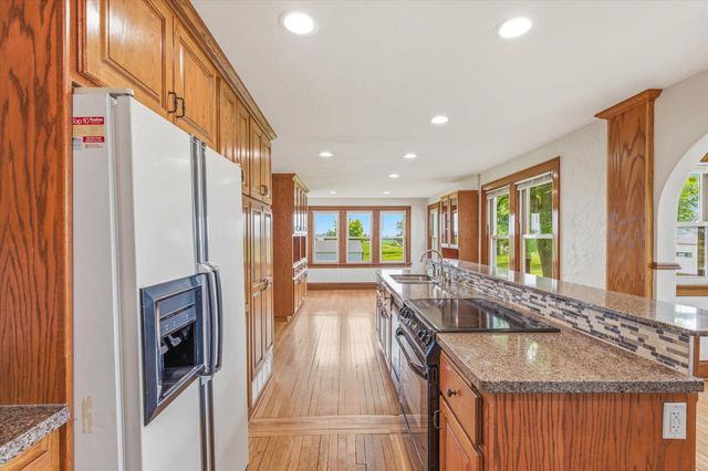 4475 409th Avenue NW, Braham, MN 55006