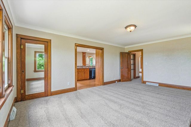 4475 409th Avenue NW, Braham, MN 55006