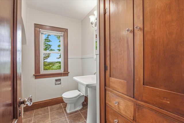 4475 409th Avenue NW, Braham, MN 55006