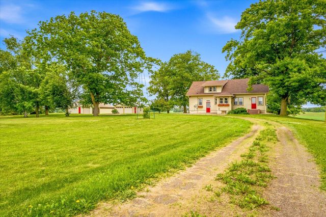 4475 409th Avenue NW, Braham, MN 55006