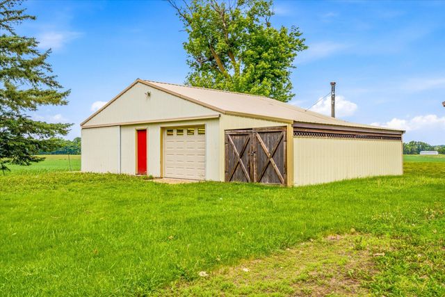4475 409th Avenue NW, Braham, MN 55006