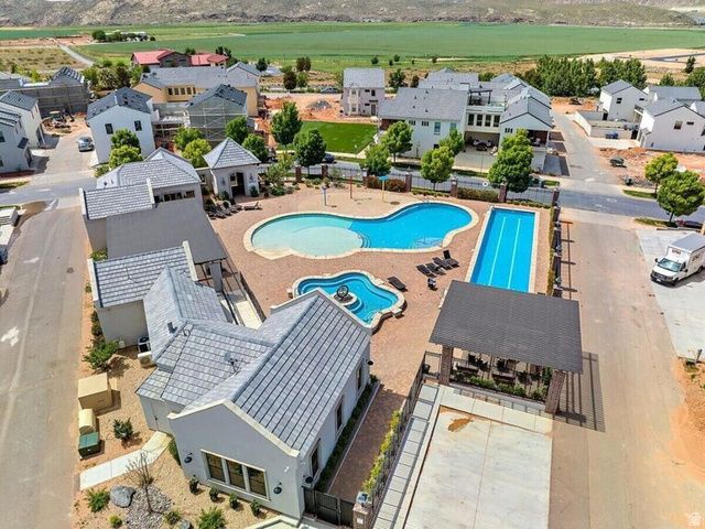 4376 W CANTERBURY RD, Hurricane, UT 84737