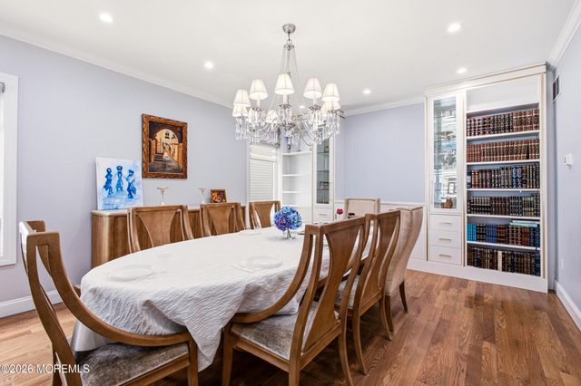 14 Majestic Way, Lakewood, NJ 08701