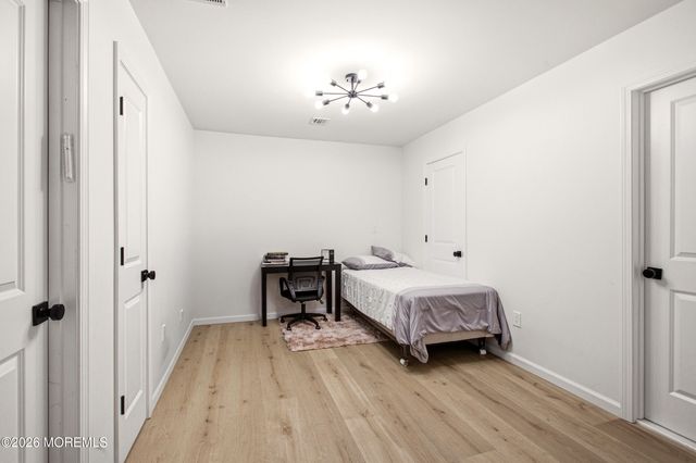 14 Majestic Way, Lakewood, NJ 08701