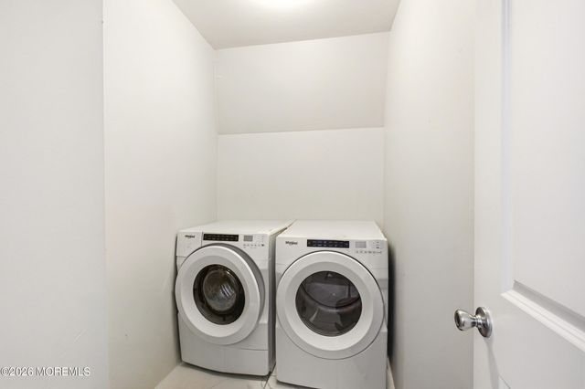 14 Majestic Way, Lakewood, NJ 08701