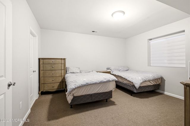 14 Majestic Way, Lakewood, NJ 08701