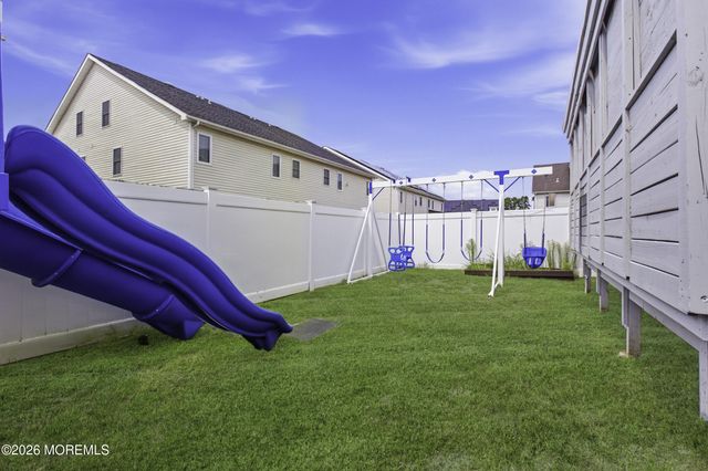 14 Majestic Way, Lakewood, NJ 08701
