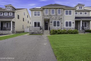 14 Majestic Way, Lakewood, NJ 08701