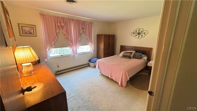 8190 Mantova Drive, Clay, NY 13041