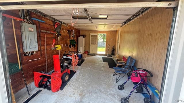 8190 Mantova Drive, Clay, NY 13041