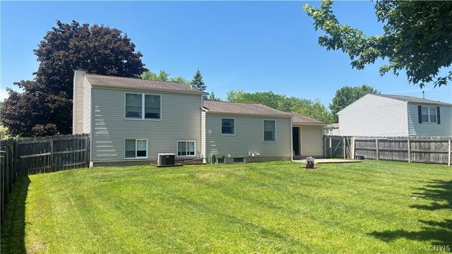 8190 Mantova Drive, Clay, NY 13041
