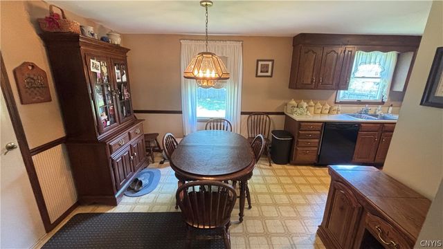 8190 Mantova Drive, Clay, NY 13041