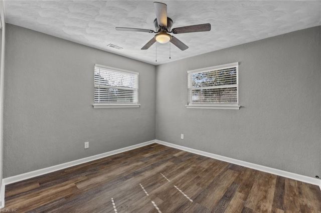 181 Paladin DR, Virginia Beach, VA 23452