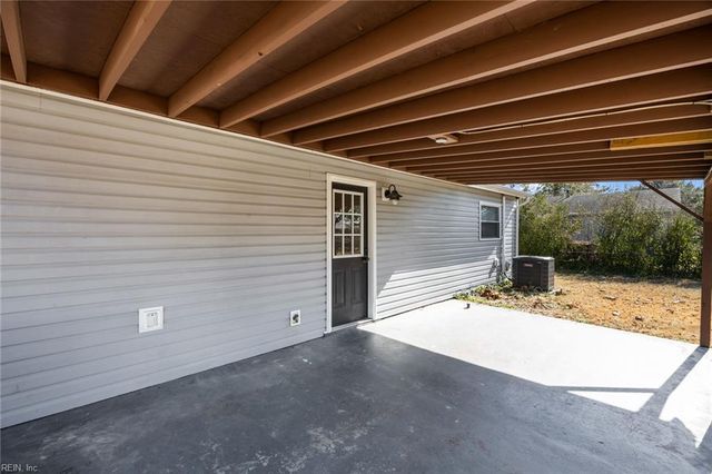 181 Paladin DR, Virginia Beach, VA 23452