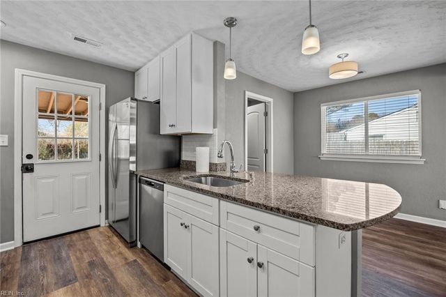 181 Paladin DR, Virginia Beach, VA 23452