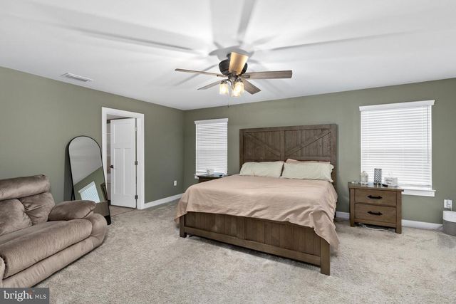 5018 BIRCH LEAF CIR, Fredericksburg, VA 22407