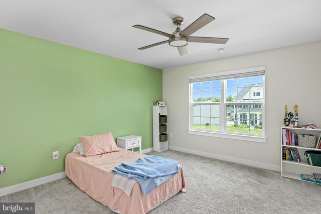 5018 BIRCH LEAF CIR, Fredericksburg, VA 22407