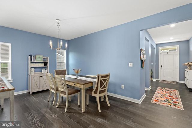 5018 BIRCH LEAF CIR, Fredericksburg, VA 22407