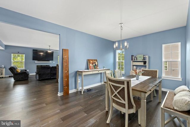 5018 BIRCH LEAF CIR, Fredericksburg, VA 22407