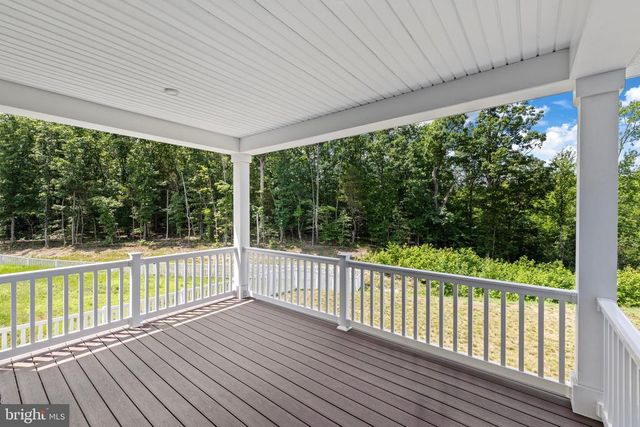 5018 BIRCH LEAF CIR, Fredericksburg, VA 22407