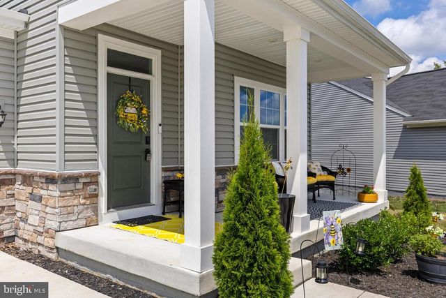 5018 BIRCH LEAF CIR, Fredericksburg, VA 22407