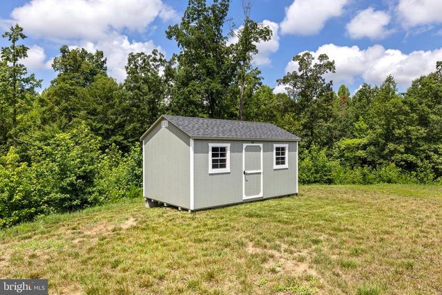 5018 BIRCH LEAF CIR, Fredericksburg, VA 22407