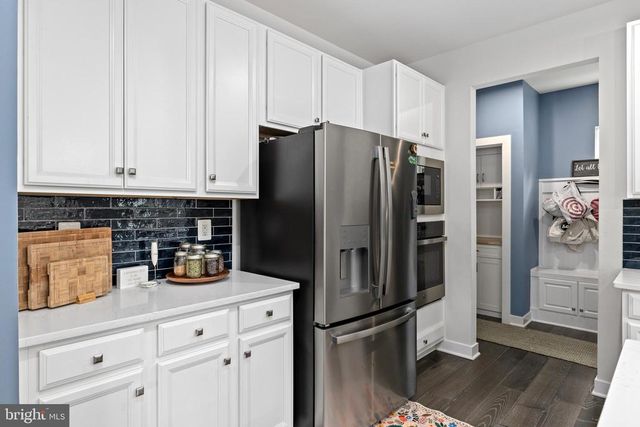 5018 BIRCH LEAF CIR, Fredericksburg, VA 22407