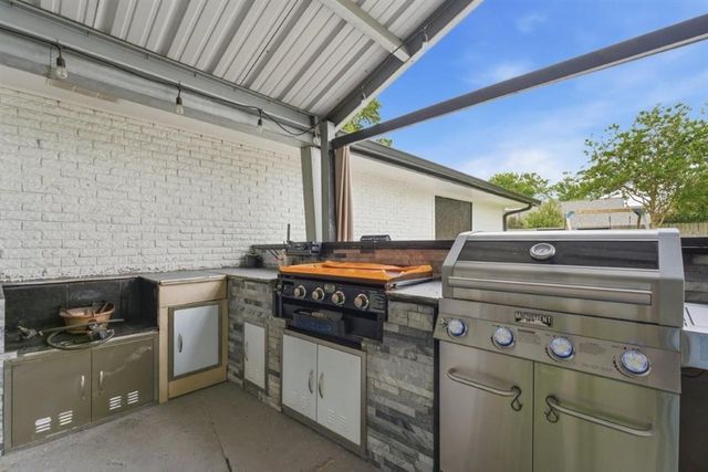 4324 Essex Street, Lake Charles, LA 70605