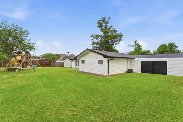 4324 Essex Street, Lake Charles, LA 70605