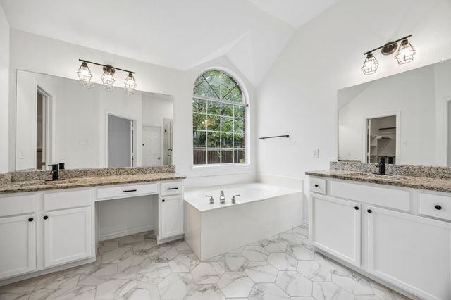 8001 Peony Court, Fort Worth, TX 76123