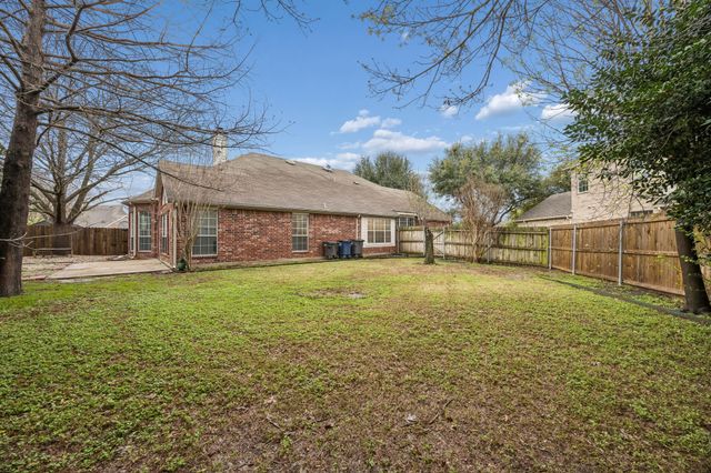 8001 Peony Court, Fort Worth, TX 76123