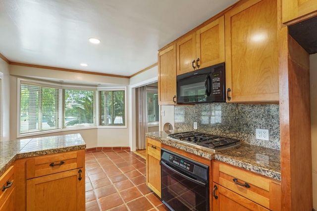 1101 W Oak St, Lodi, CA 95240