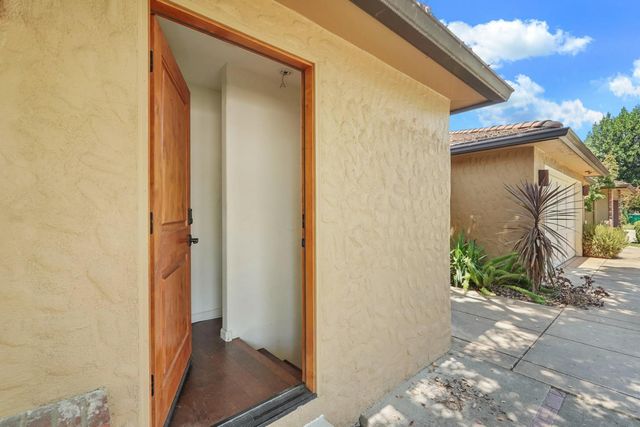 1101 W Oak St, Lodi, CA 95240