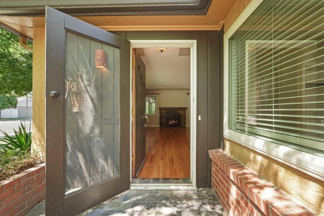 1101 W Oak St, Lodi, CA 95240