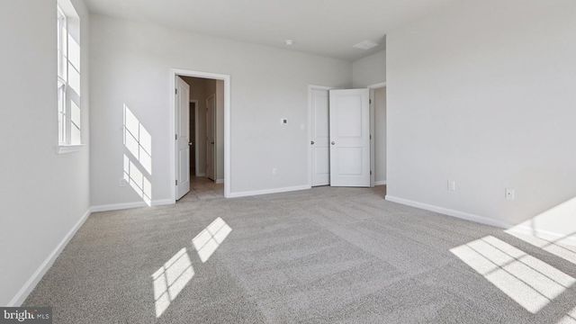 116 WINDING RD, Easton, PA 18040