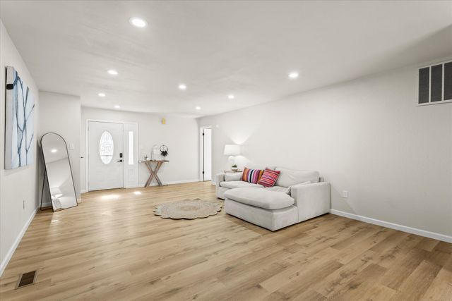 9311 Detroit Avenue, Lubbock, TX 79423