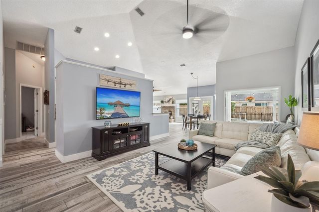 723 BENTLEY STREET, Oviedo, FL 32765